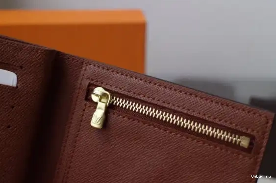 WALLET AMERIGO VUITTON LOUIS 0526